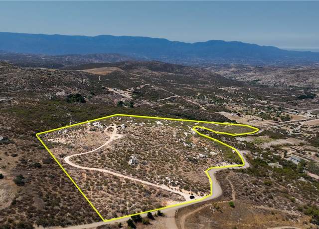 Property at 8 Centernnial St, Aguanga, CA 92536