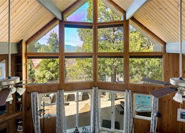 Property at 735 Bishorn Dr, Lake Arrowhead, CA 92352, 4 beds, 2 baths