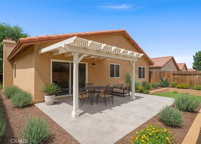 Property at 17023 Monaco Dr, Victorville, CA 92395, 3 beds, 2 baths