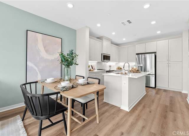 Property at 9421 N Sepulveda Blvd #4, North Hills, CA 91343, 3 beds, 3 baths