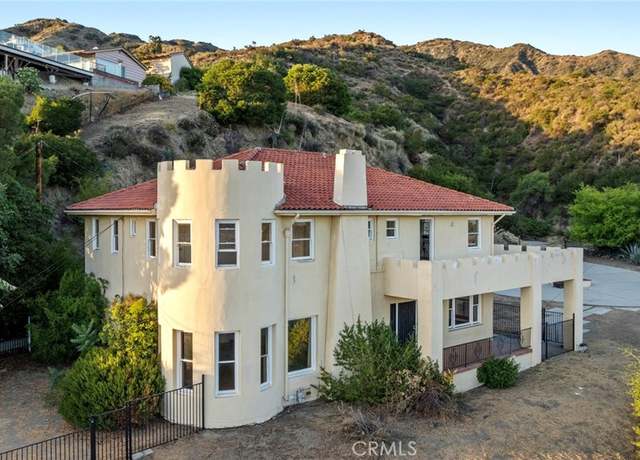 Property at 1220 E Providencia Ave, Burbank, CA 91501, 6 beds, 3 baths