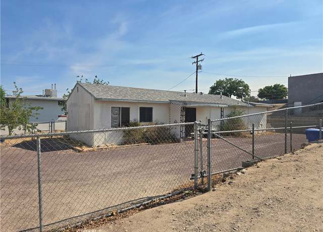 Property at 435 S 1st Ave, Barstow, CA 92311, 3 beds, 1 bath