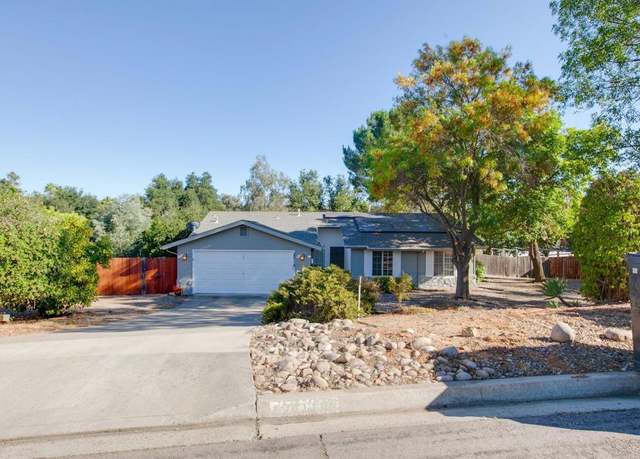 Property at 25119 Como Esta Ct, Ramona, CA 92065, 3 beds, 2 baths