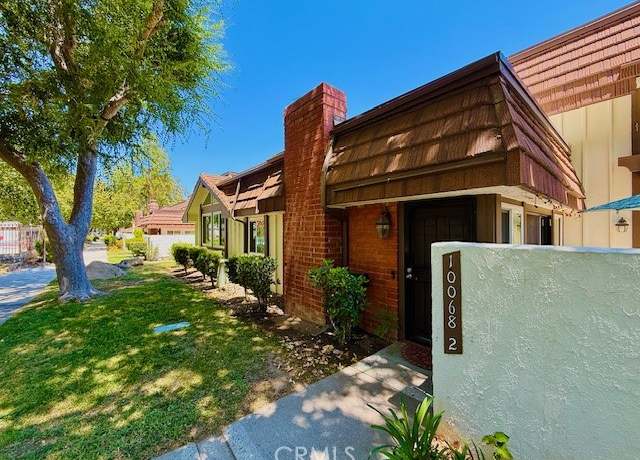 Property at 10068 Larwin Ave #2, Chatsworth, CA 91311, 4 beds, 3 baths