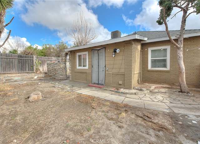 Property at 9279 Mango Ave, Fontana, CA 92335, 3 beds, 1 bath