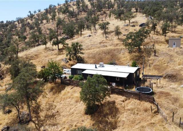 Property at 36423 Ennis Rd, Squaw Valley, CA 93675, 3 beds, 2 baths