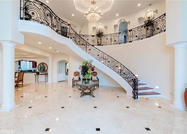 Property at 9622 Haledon Ave, Downey, CA 90240, 6 beds, 6 baths