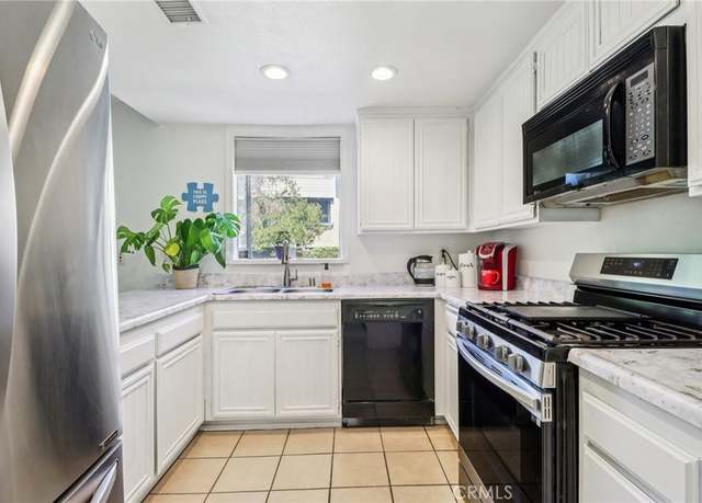Property at 20320 Fanchon Ln #101, Canyon Country, CA 91351, 3 beds, 2 baths