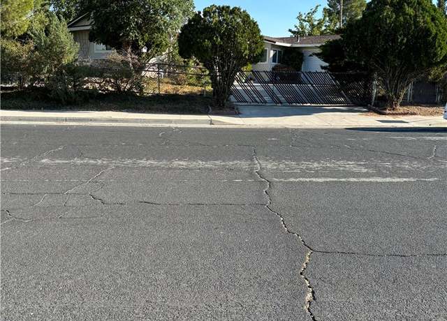 Property at 15873 La Paz Dr, Victorville, CA 92395, 3 beds, 2 baths