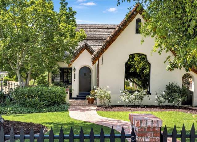 Property at 2042 N Ross St, Santa Ana, CA 92706, 3 beds, 2.5 baths