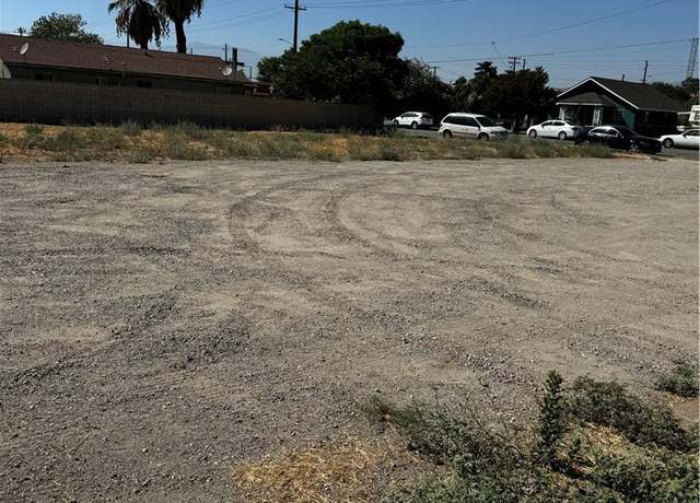 Property at 233 S La Cadena Dr, Colton, CA 92324