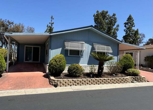 Property at 5420 Kipling Ln, Carlsbad, CA 92008, 2 beds, 2 baths