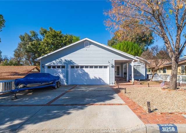 Property at 31258 Emperor Dr, Canyon Lake, CA 92587, 5 beds, 3 baths