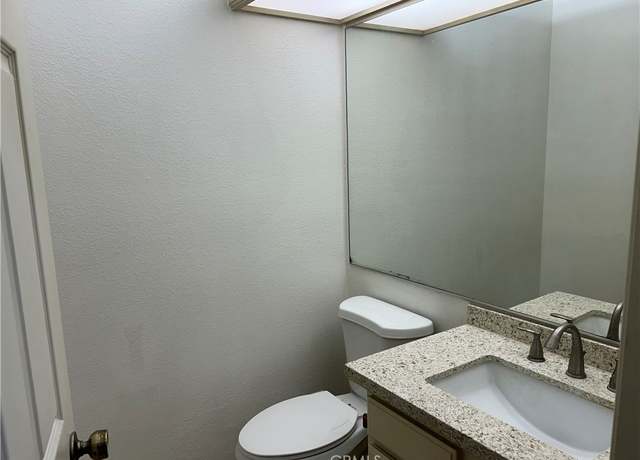 Property at 2971 Plaza Del Amo #278, Torrance, CA 90503, 2 beds, 2.5 baths