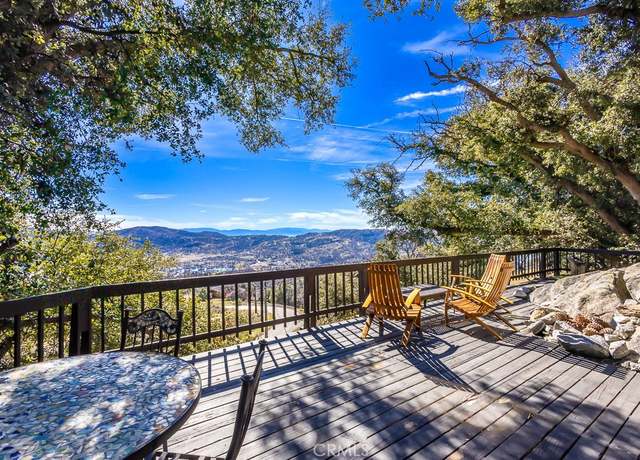 Property at 24771 Paramount Dr, Tehachapi, CA 93561, 4 beds, 2.5 baths