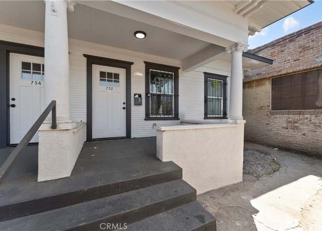 Property at 752 E 17th St, Los Angeles, CA 90021, 8 beds, 4 baths