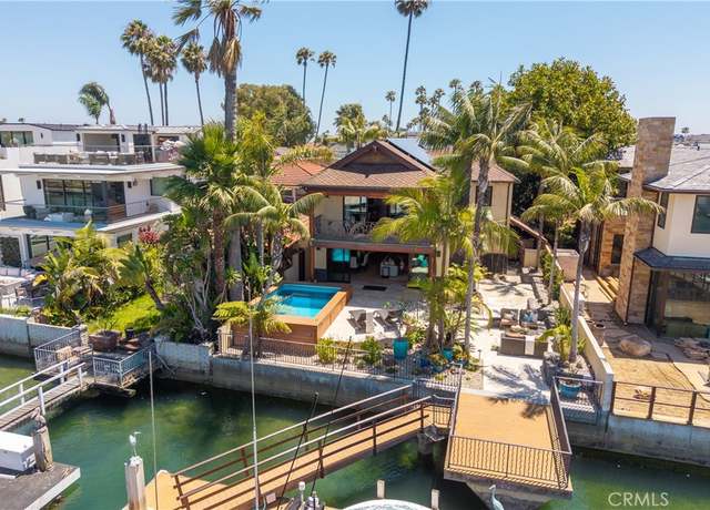Property at 3908 Channel Pl, Newport Beach, CA 92663, 2 beds, 2.5 baths