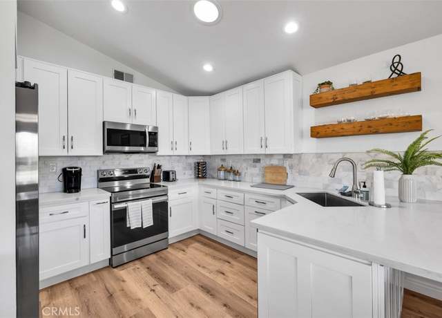 Property at 42386 Sultan Ave, Palm Desert, CA 92211, 3 beds, 2 baths