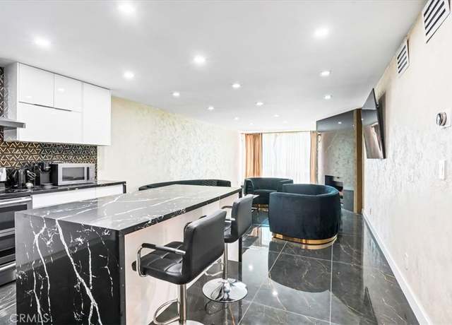Property at 12720 Burbank Blvd #118, Valley Village, CA 91607, 1 bed, 1 bath