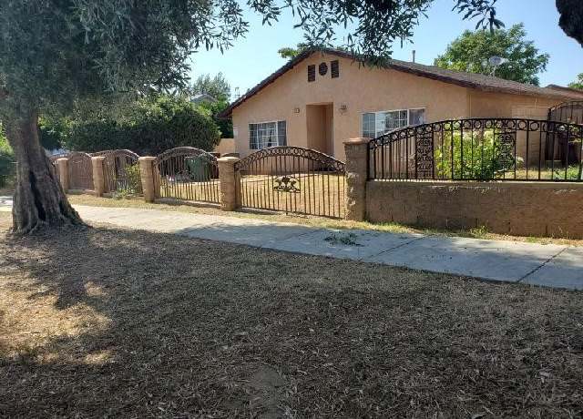 Property at 330 W 8th St, Beaumont, CA 92223, 6 beds, 4 baths