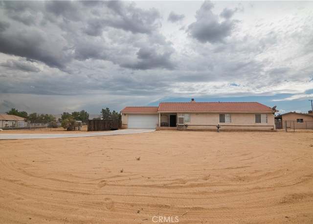 Property at 13480 Lakota Rd, Apple Valley, CA 92308, 3 beds, 2 baths