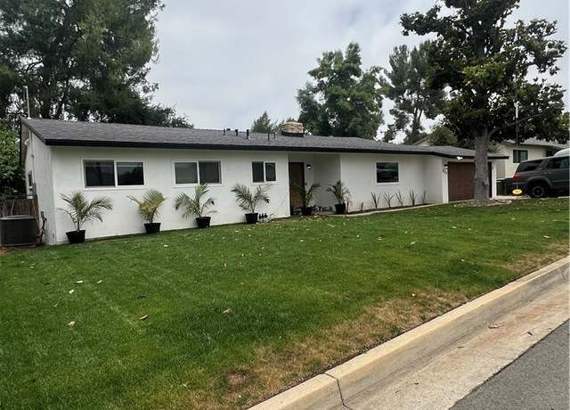 Property at 533 Via Vista Dr, Redlands, CA 92373, 4 beds, 2 baths