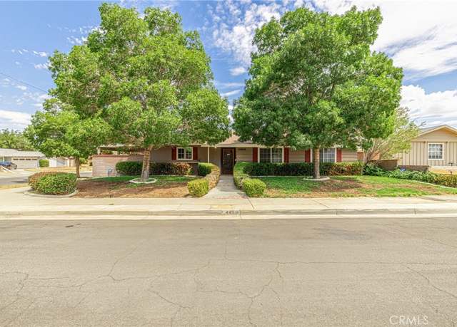 Property at 44916 18th St W, Lancaster, CA 93534, 3 beds, 2 baths