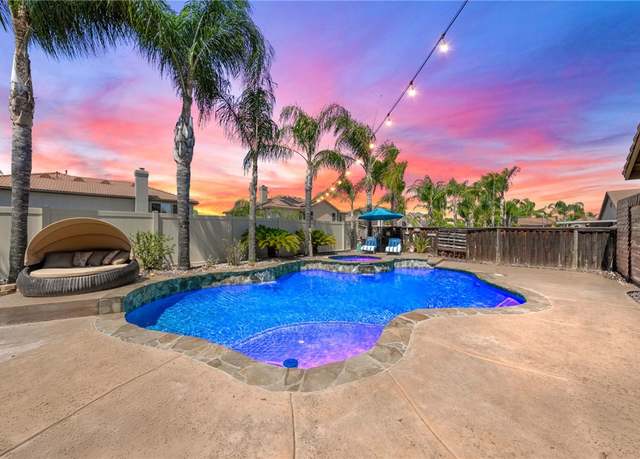 Property at 32398 Jardin Ct, Winchester, CA 92596, 4 beds, 2 baths
