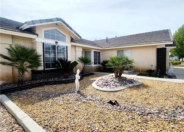 Property at 6777 Cottonwood Ave, Hesperia, CA 92345, 3 beds, 2 baths