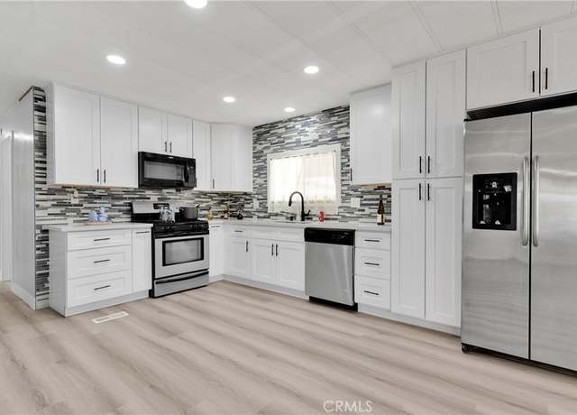 Property at 13878 Victoria Dr, Victorville, CA 92395, 3 beds, 2 baths