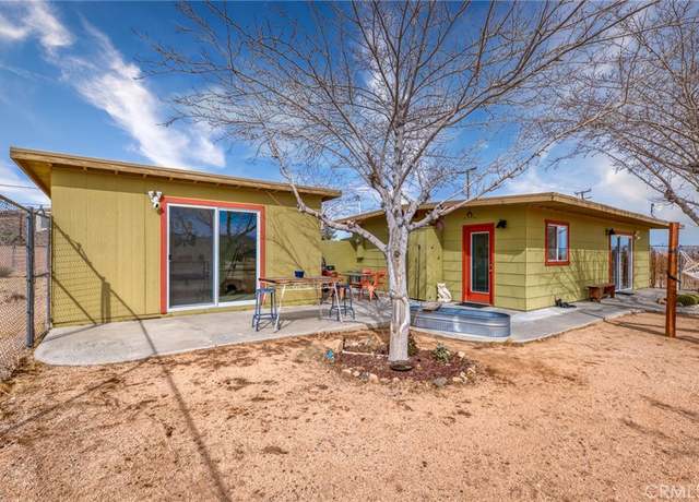 Property at 2654 Olympic Rd, Joshua Tree, CA 92252, 2 beds, 1 bath