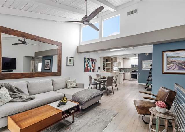 Property at 1227 24th St Unit D, Santa Monica, CA 90404, 3 beds, 3 baths