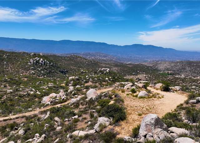 Property at 988 Crazy horse Canyon Dr, Aguanga, CA 92536