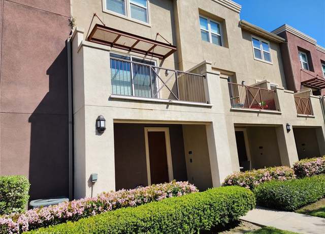 Property at 500 N Willowbrook Ave Unit M8, Compton, CA 90220, 3 beds, 3 baths