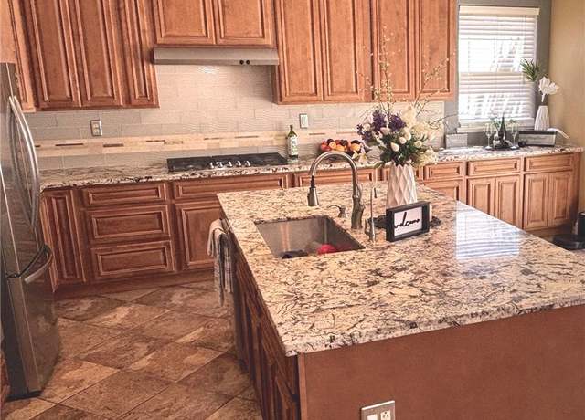 Property at 343 San Bernardino St, Los Banos, CA 93635, 6 beds, 3 baths