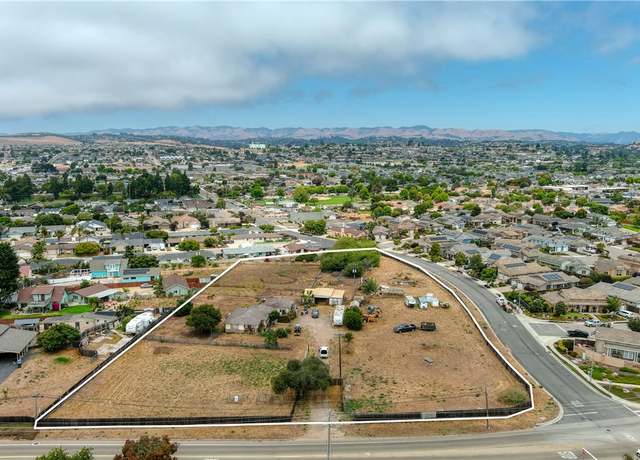 Property at 1591-1601 Farroll Rd, Grover Beach, CA 93433, 3 beds, 2 baths