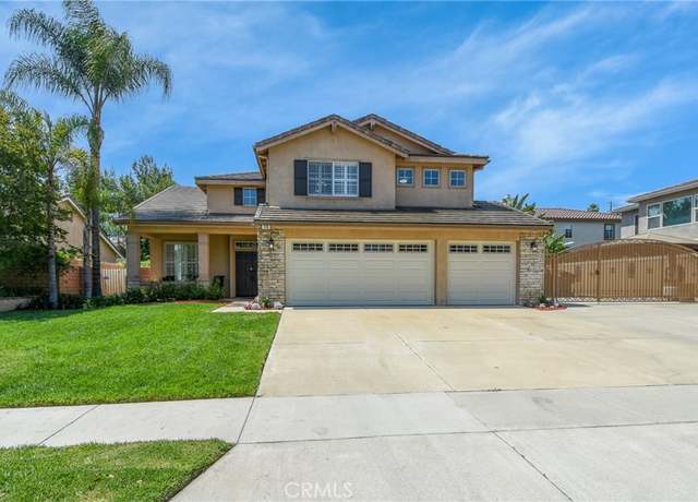 Property at 178 Grapevine Dr, Corona, CA 92882, 4 beds, 3 baths