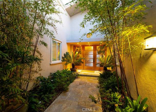 Property at 3 Harbor Ridge Dr, Newport Beach, CA 92660, 4 beds, 3.5 baths