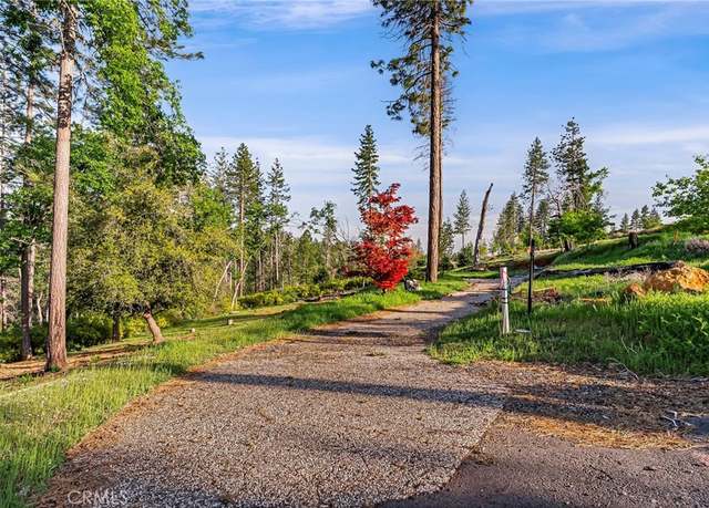 Property at 1712 Connell Ln, Paradise, CA 95969