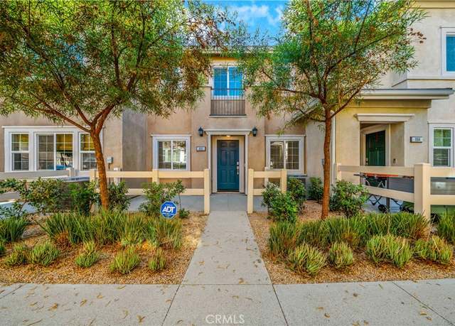 Property at 28393 Oriole Way #805, Murrieta, CA 92563, 2 beds, 2.5 baths