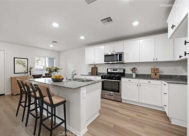 Property at 28393 Oriole Way #805, Murrieta, CA 92563, 2 beds, 2.5 baths