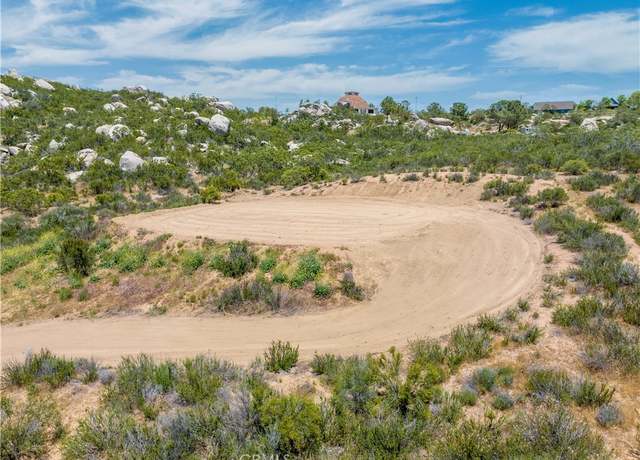 Property at 712 Rolling Hills Dr, Aguanga, CA 92536