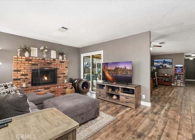 Property at 21248 Rancherias Rd, Apple Valley, CA 92307, 3 beds, 2.5 baths