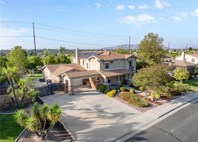 Property at 1137 Pamplona Dr, Riverside, CA 92508, 5 beds, 4.5 baths
