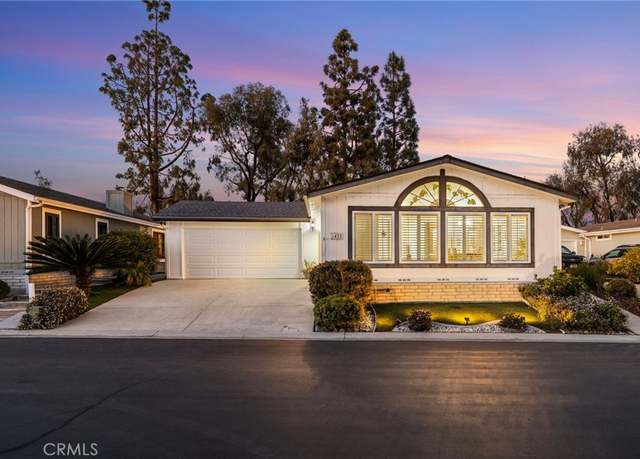 Property at 5422 Spencer Ln, Carlsbad, CA 92008, 2 beds, 2 baths