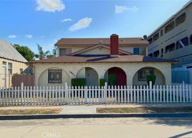 Property at 1050 Molino Ave Vis, Long Beach, CA 90804, 9 beds, 8 baths