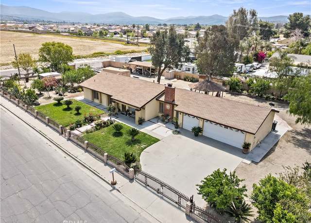 Property at 790 E Peach St, San Jacinto, CA 92583, 4 beds, 2 baths