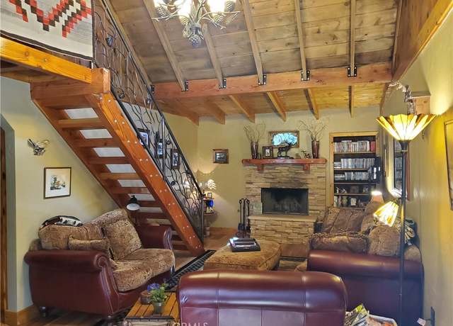 Property at 33429 Robin Dr, Green Valley Lake, CA 92341, 2 beds, 1 bath