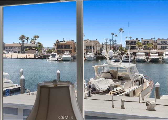 Property at 33 Channel Rd, Newport Beach, CA 92663, 2 beds, 2.5 baths
