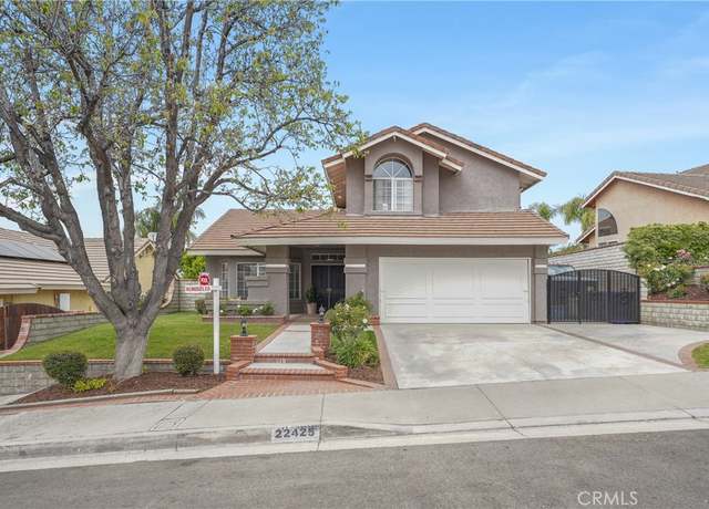 Property at 22425 Poplar St, Saugus, CA 91390, 4 beds, 3 baths
